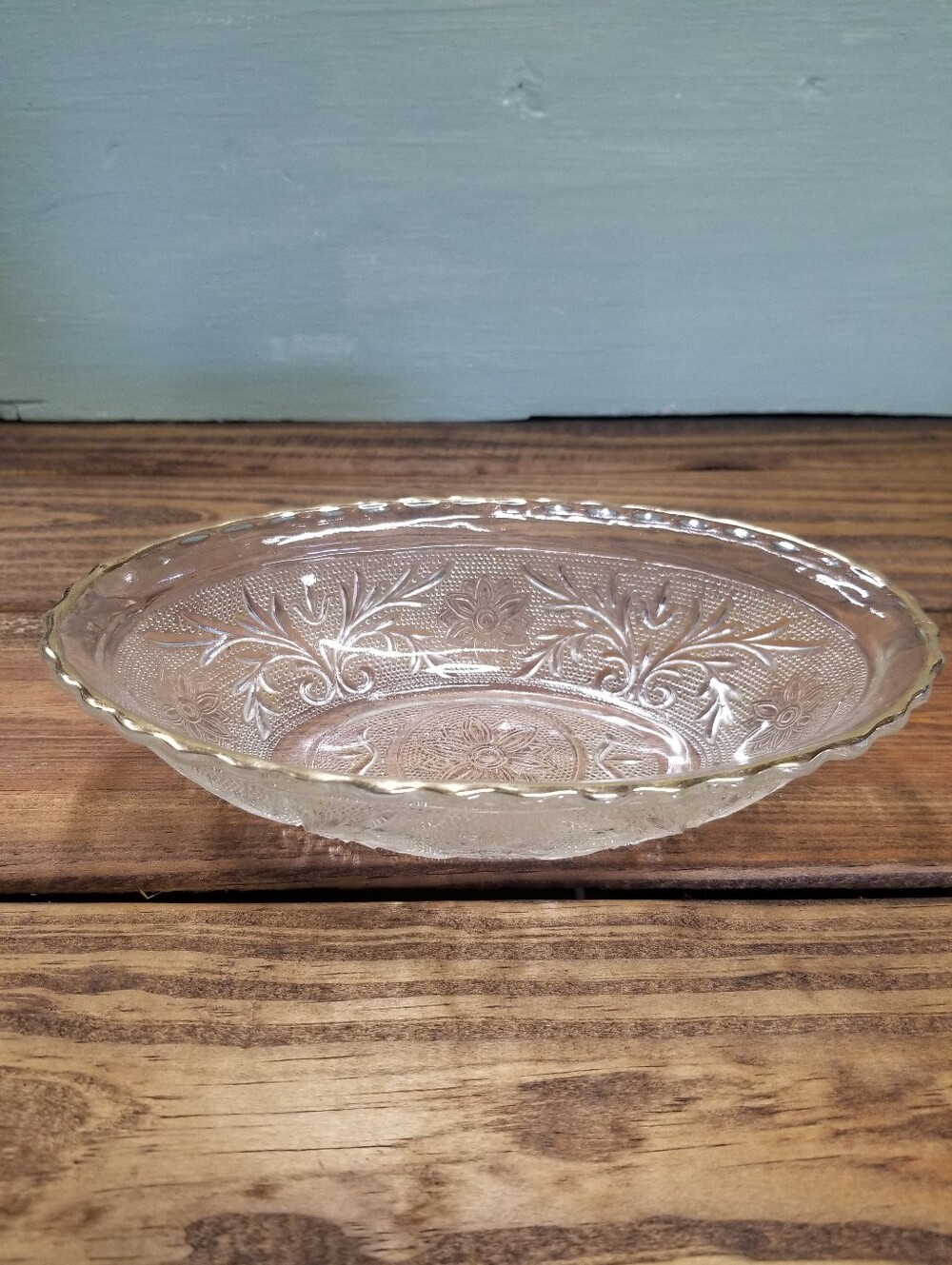 Vintage Indiana Glass Clear Oval Scalloped Bowl Gold Trim - Picture 2 of 5
